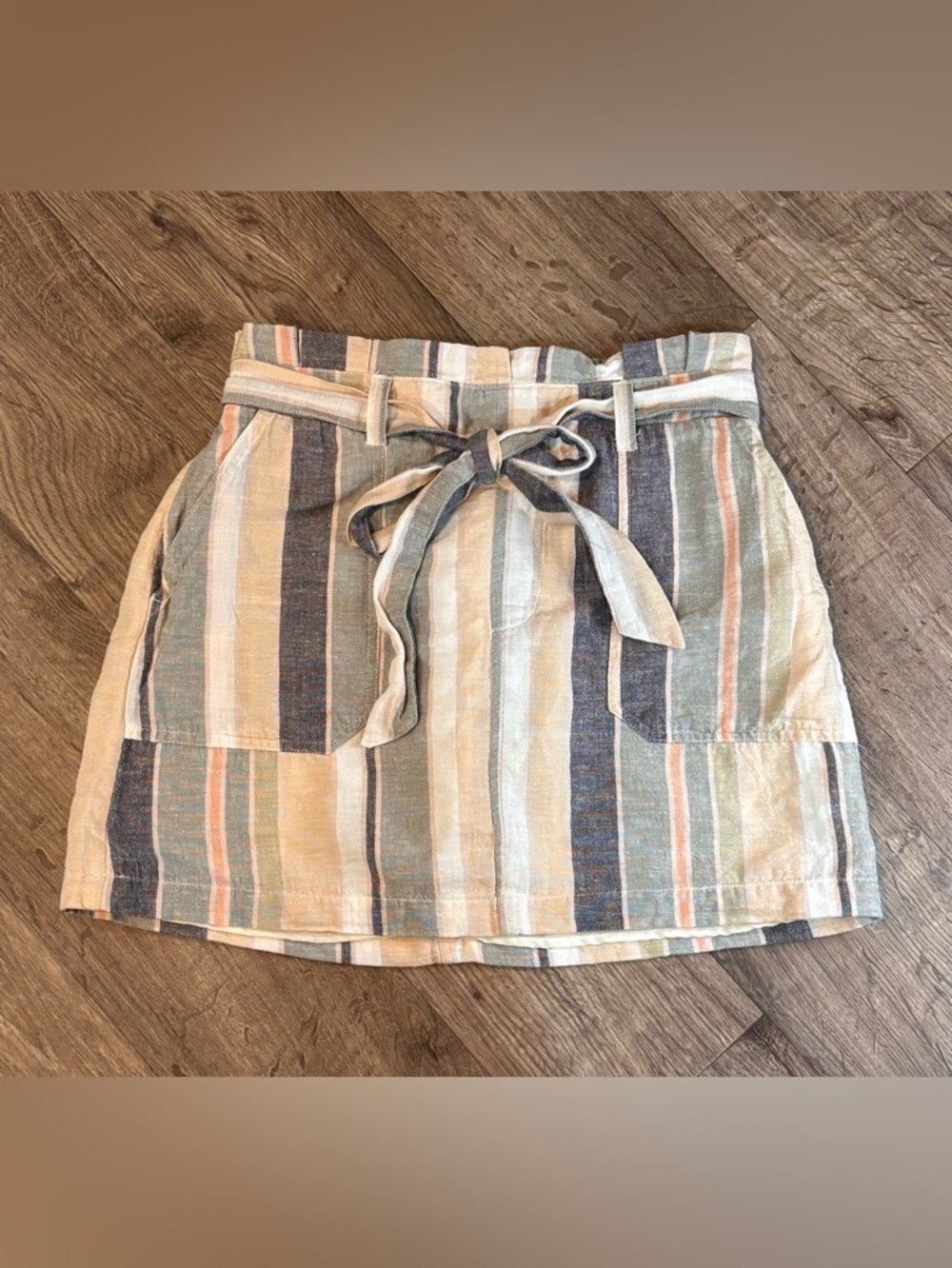 American Eagle Women’s Small Short Linen Skirt